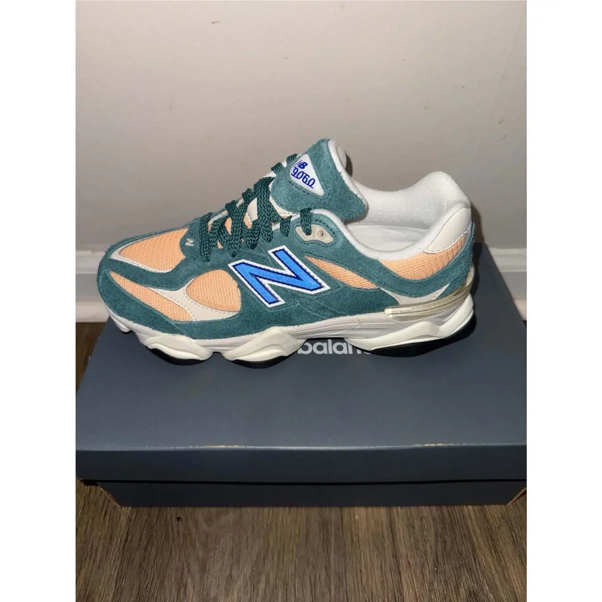 New Balance 9060 Spruce Peach Blossom. Womens 7.5 / GS 6Y