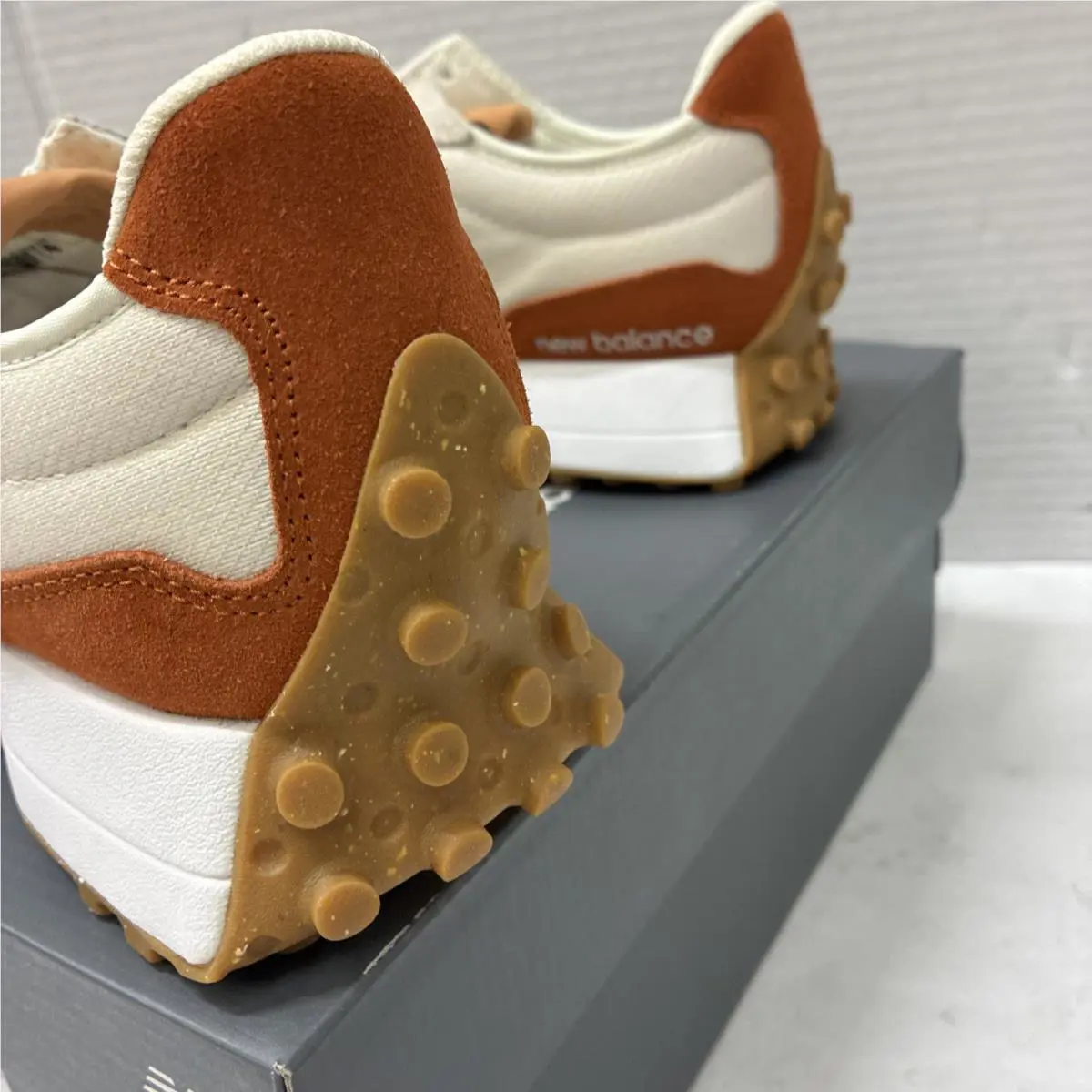 New Balance shoes - New Balance 327 - WS327RA - Beige 2