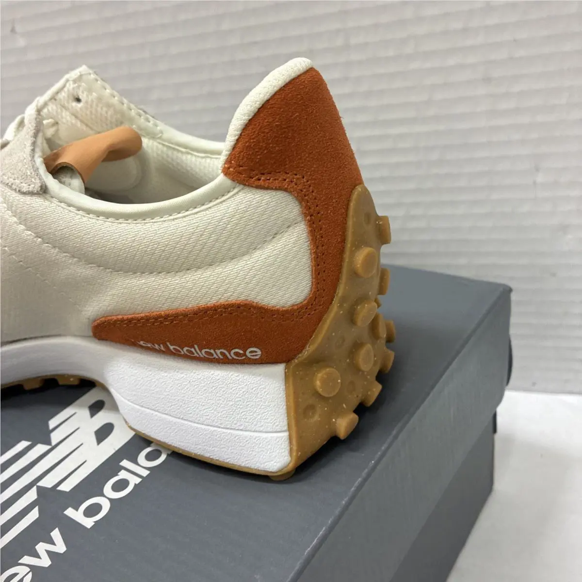 New Balance shoes - New Balance 327 - WS327RA - Beige 3