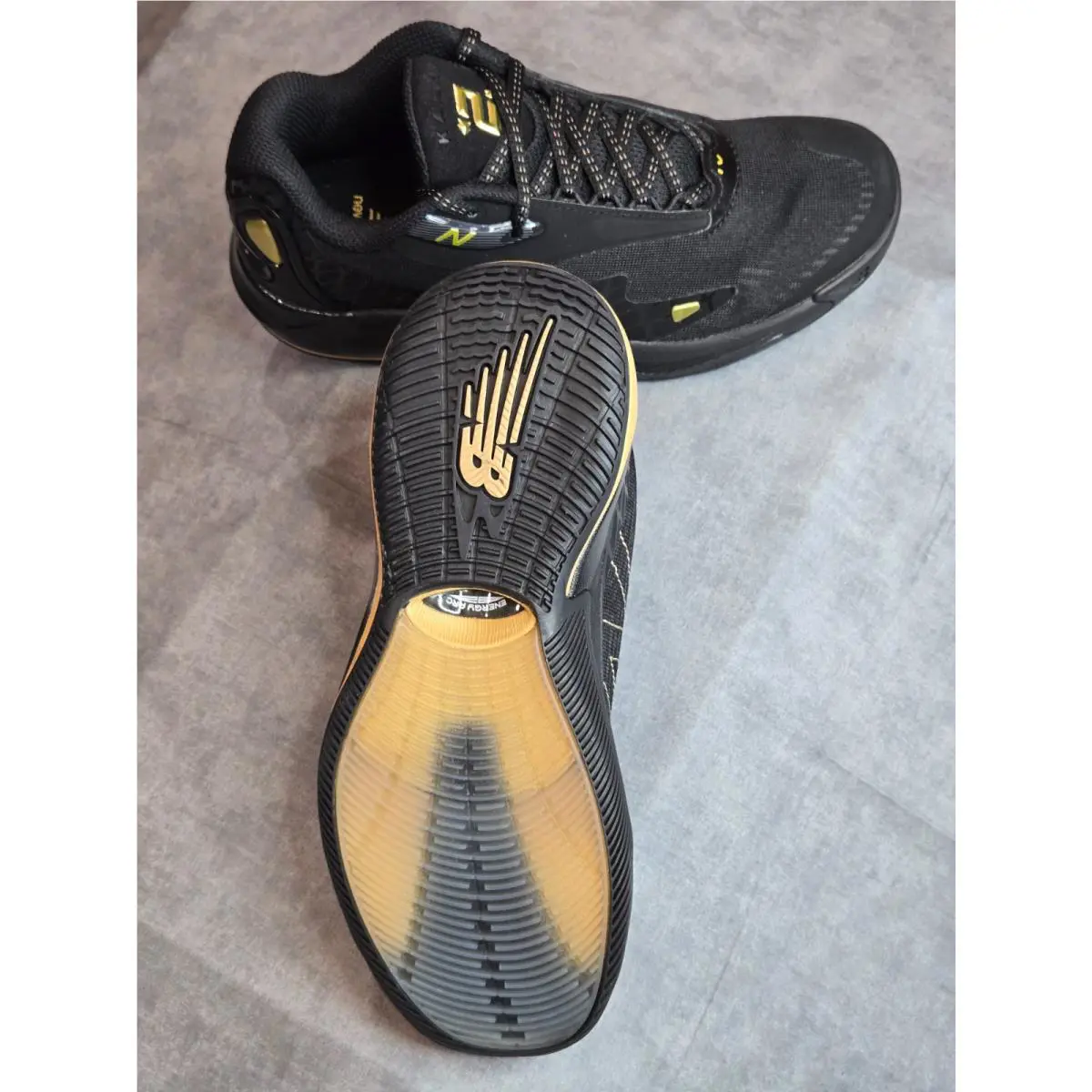 New Balance shoes - New Balance KAWHI 4 - KAWHI - Black/Gold 5