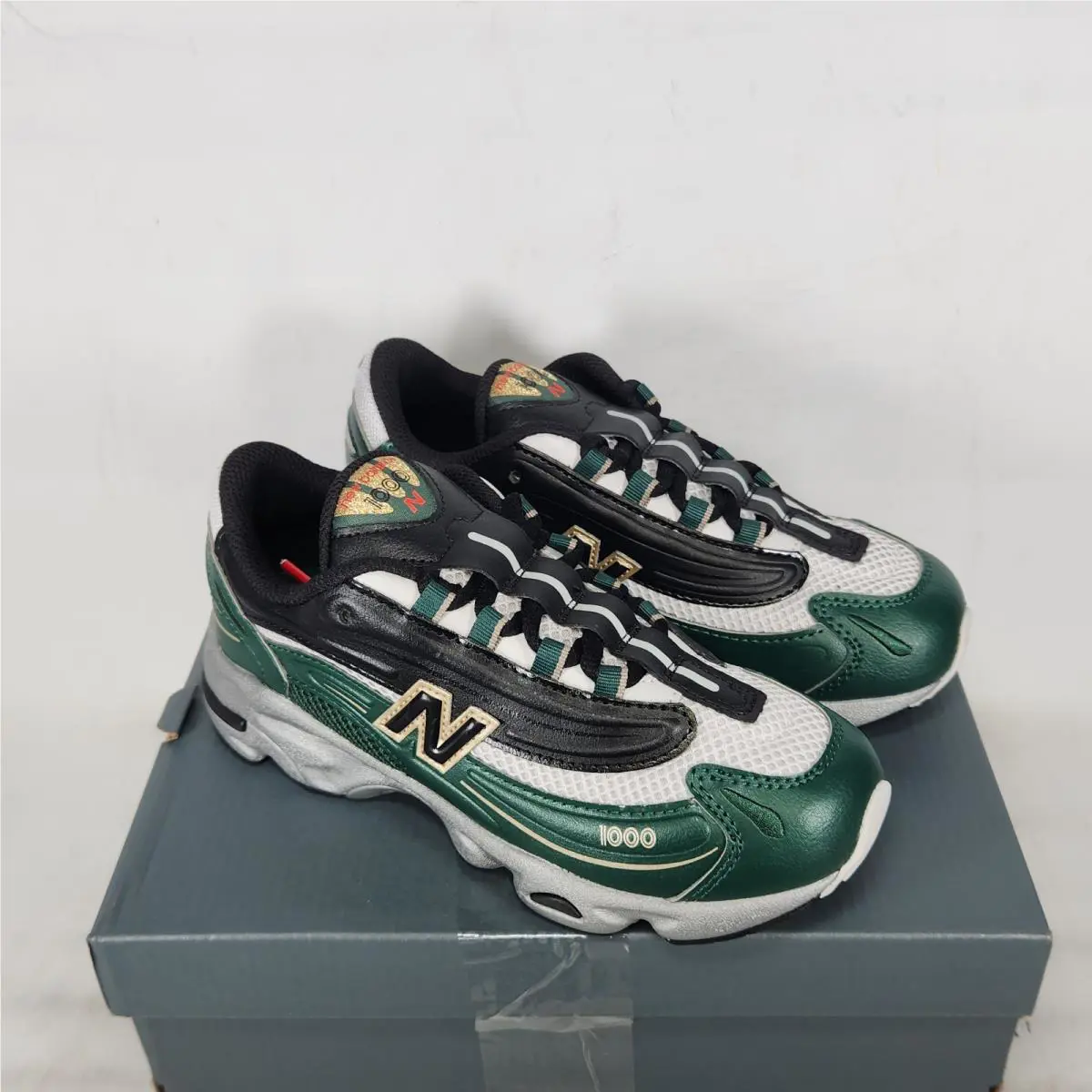 New Balance shoes - New Balance 1000 - Green 0