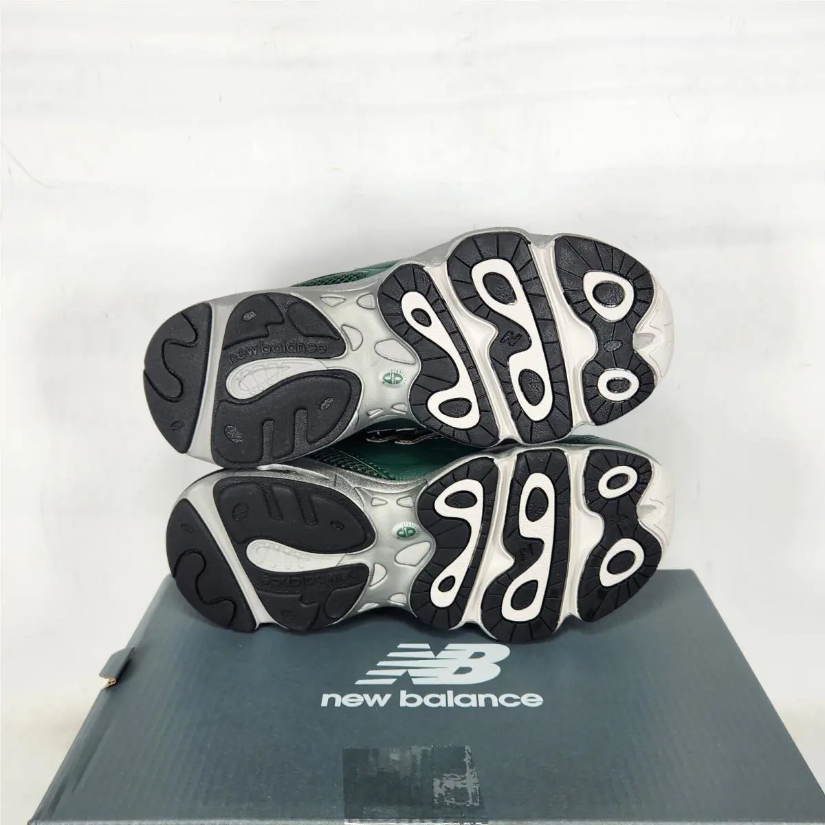 New Balance shoes - New Balance 1000 - Green 3