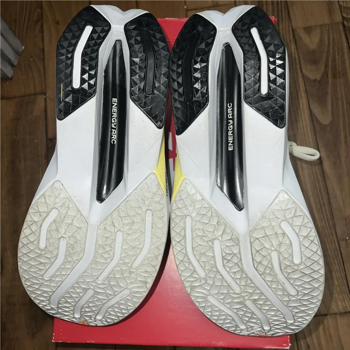 New Balance shoes - New Balance FuelCell SuperComp - FuelCell SuperComp - MRCXCA4 - Ivory 1