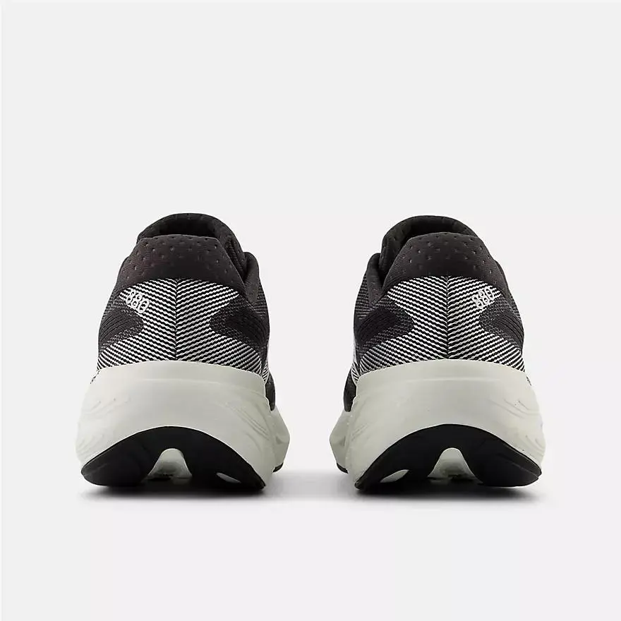 New Balance shoes - New Balance 880 - Black/White 3