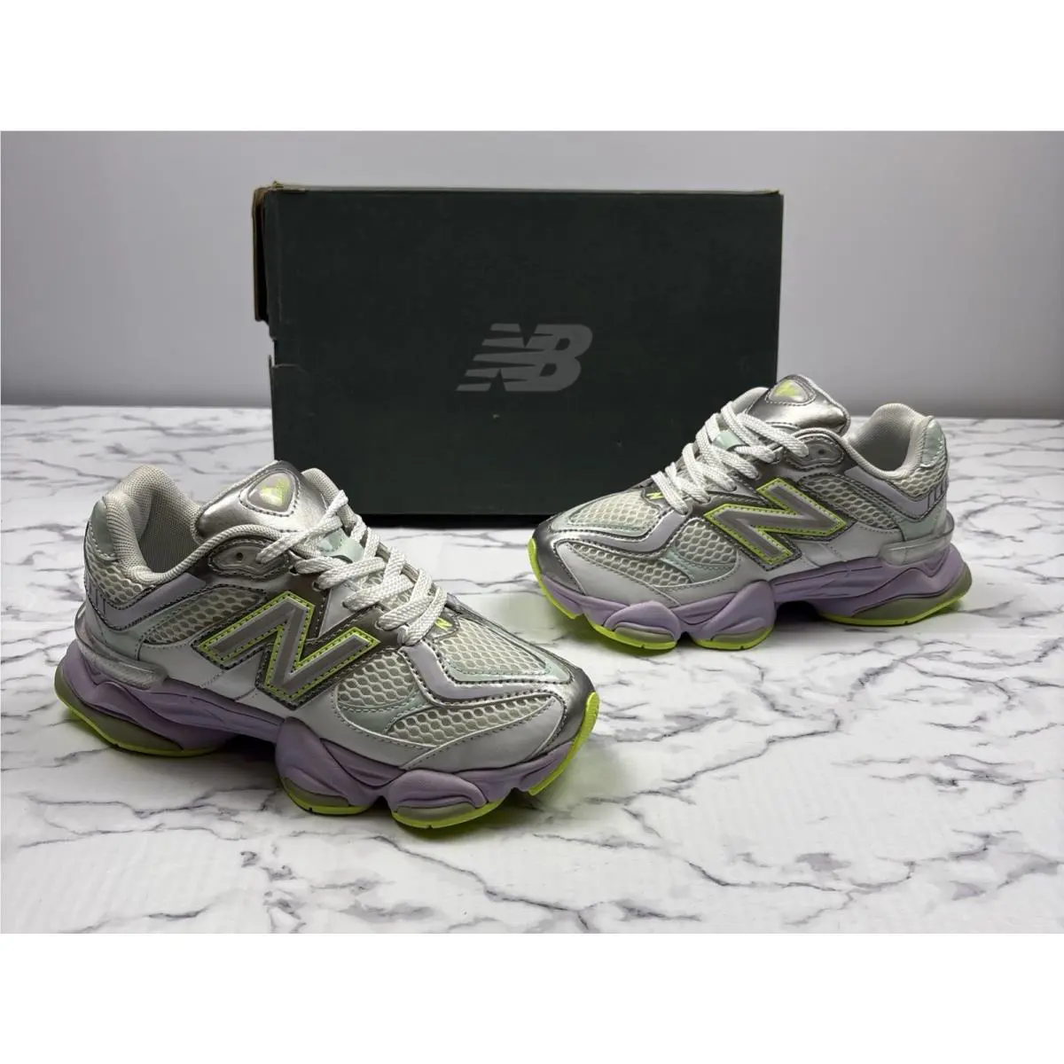 New Balance 9060 Women’s White Taro Sneakers Limited Edition Color Way Sz 6