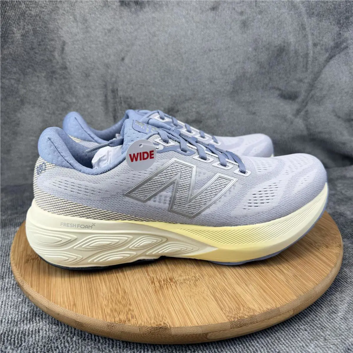 New Balance 880 Shoes Womens Size 9.5 Gray Fresh Foam Running Sneakers W880C15