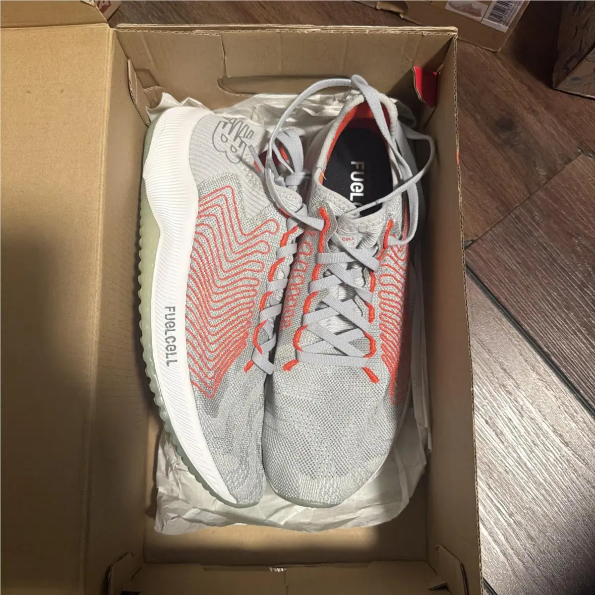 New Balance Fuelcell Rebel White AW19 Shoes Size 9.5