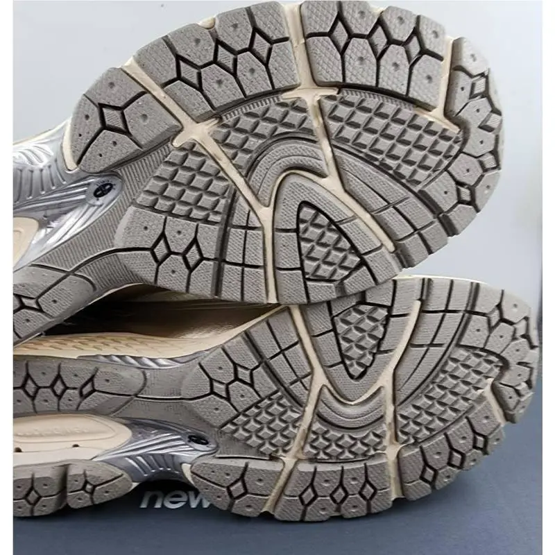 New Balance shoes - grey/beige (UPC: 198686308586) 7