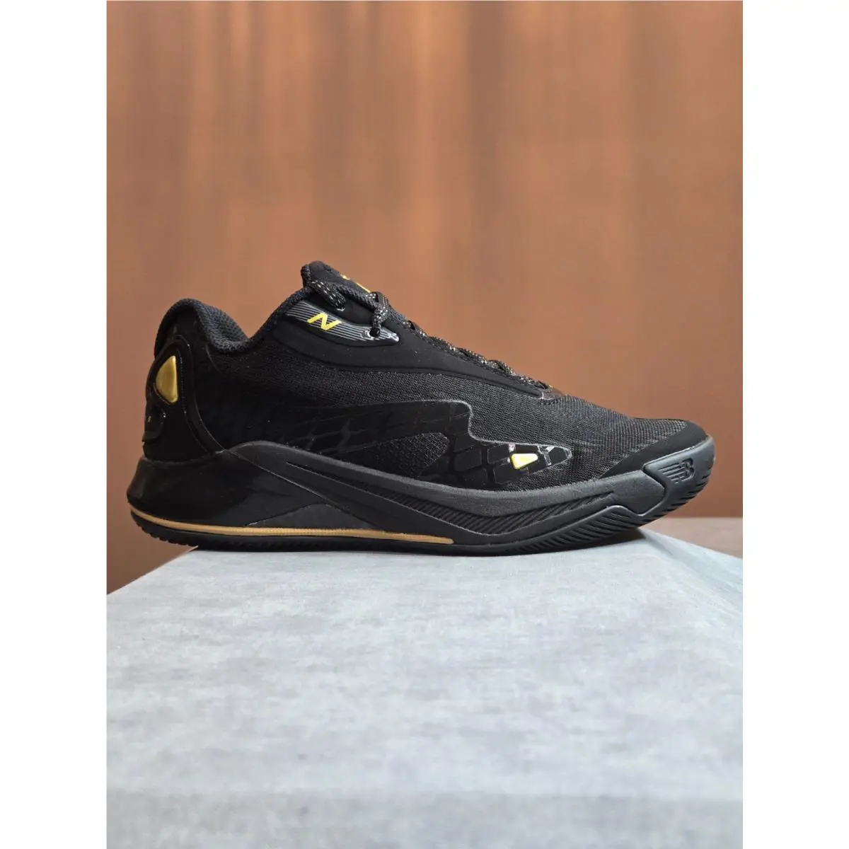 New Balance Kawhi IV 4 Transcend Greatness Basketball Shoes 4M 5.5W Black Gold