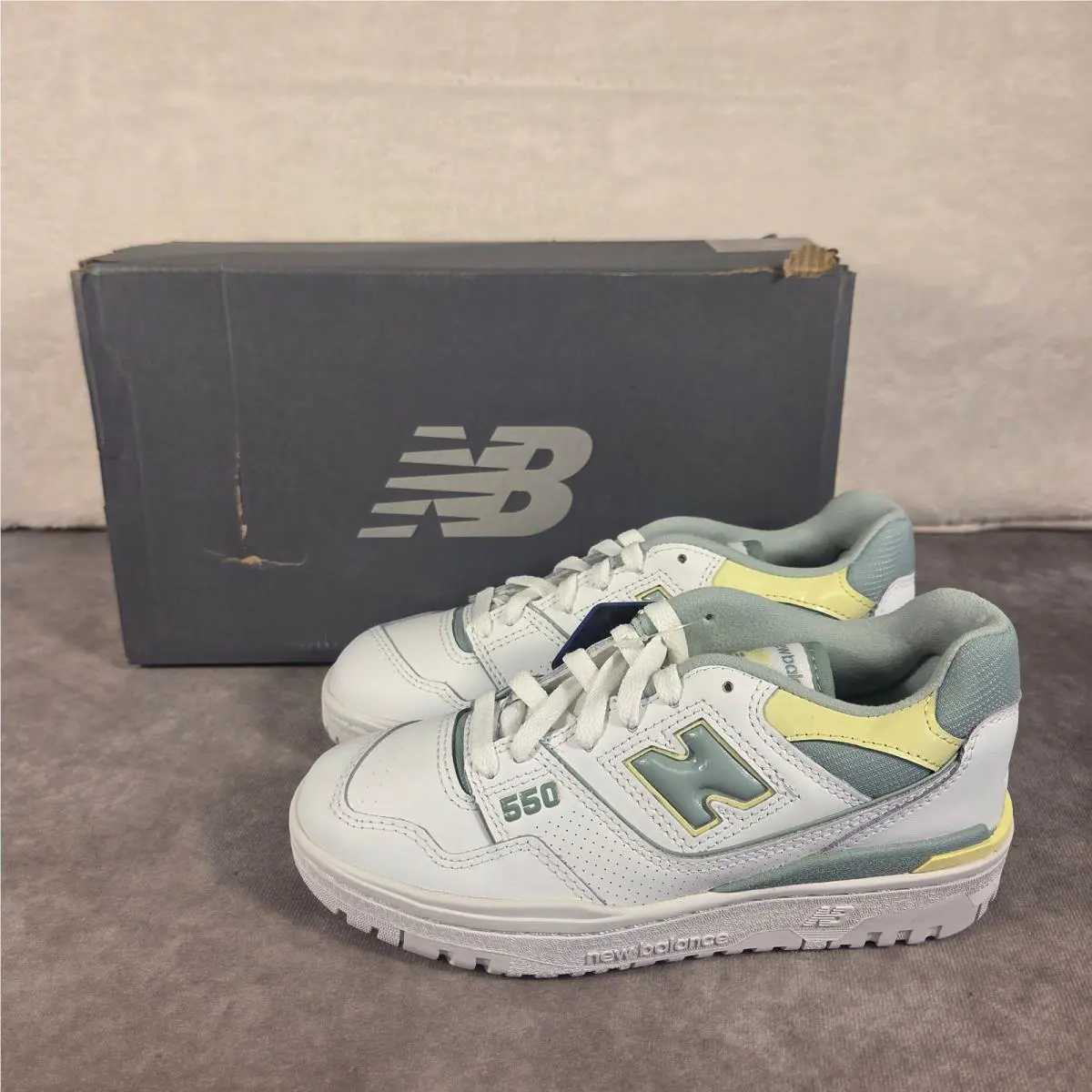 New Balance 550 White Green Yellow Women`s Sz 5 Casual Sneakers BBW550EB