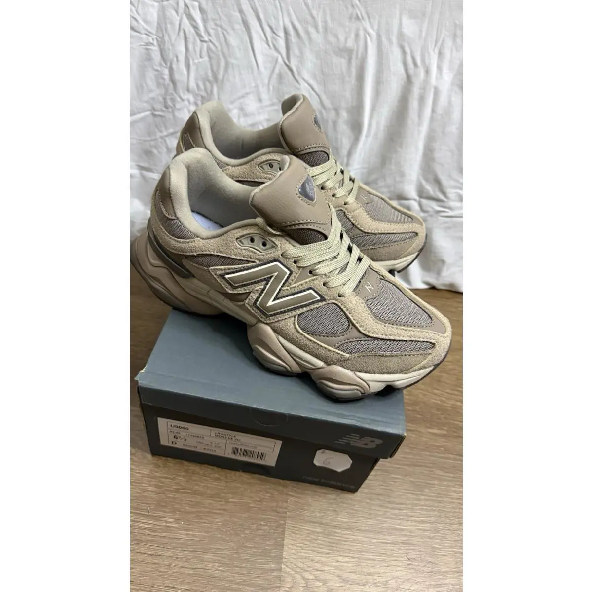 New Balance 9060 Sneakers Shoes Size Women’s - 8 Men’s 6.5