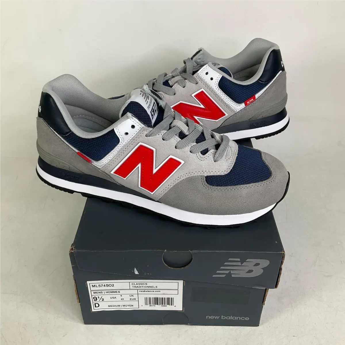 New Balance 574 Classic Shoes Mens Size 9.5 Marblehead Velocity Red ML574SO2 New