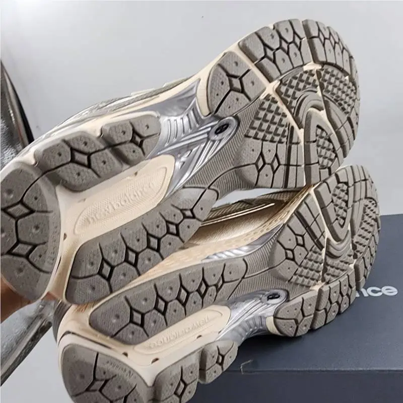 New Balance shoes - grey/beige (UPC: 198686308609) 5