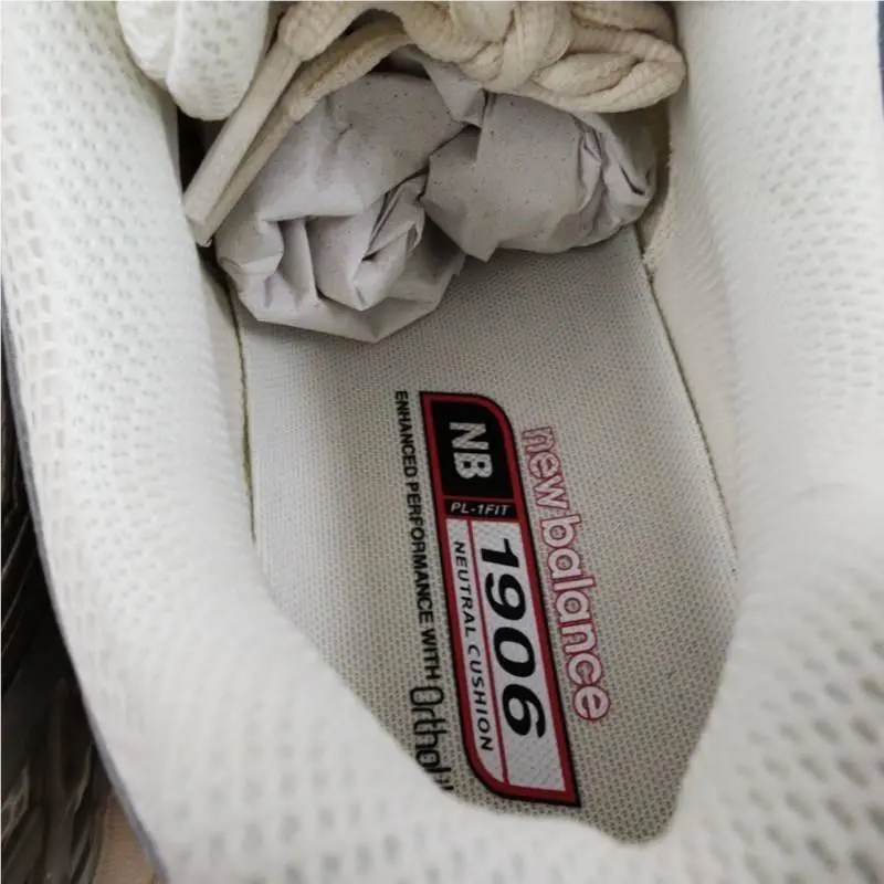 New Balance shoes - grey/beige (UPC: 198686308609) 3