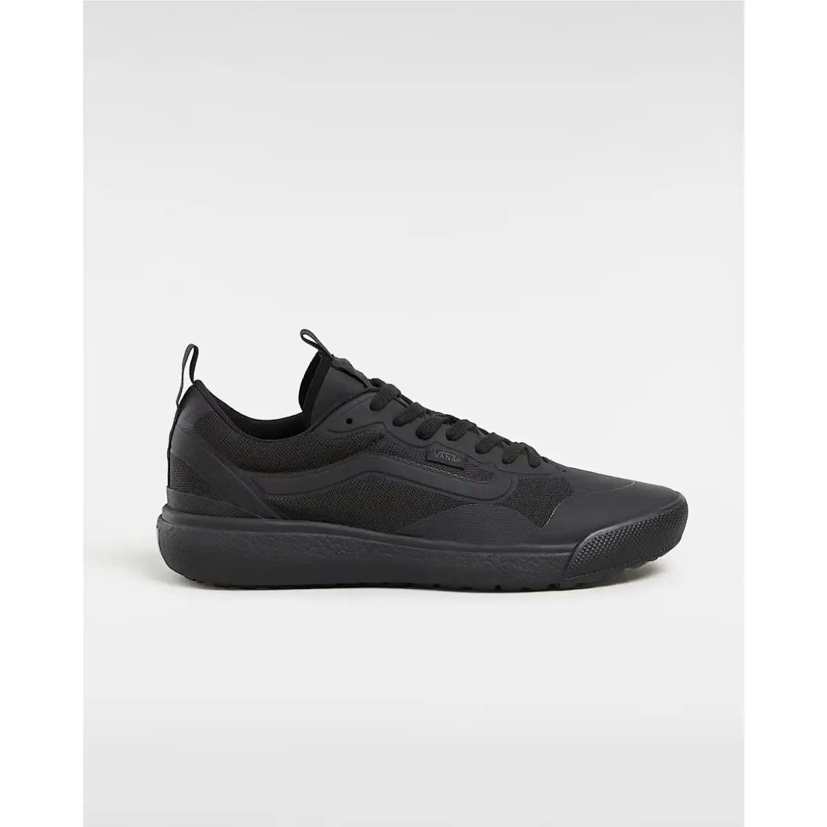 Vans Ultrarange Exo Triple Black Size 6.5 Men/ 8 Women
