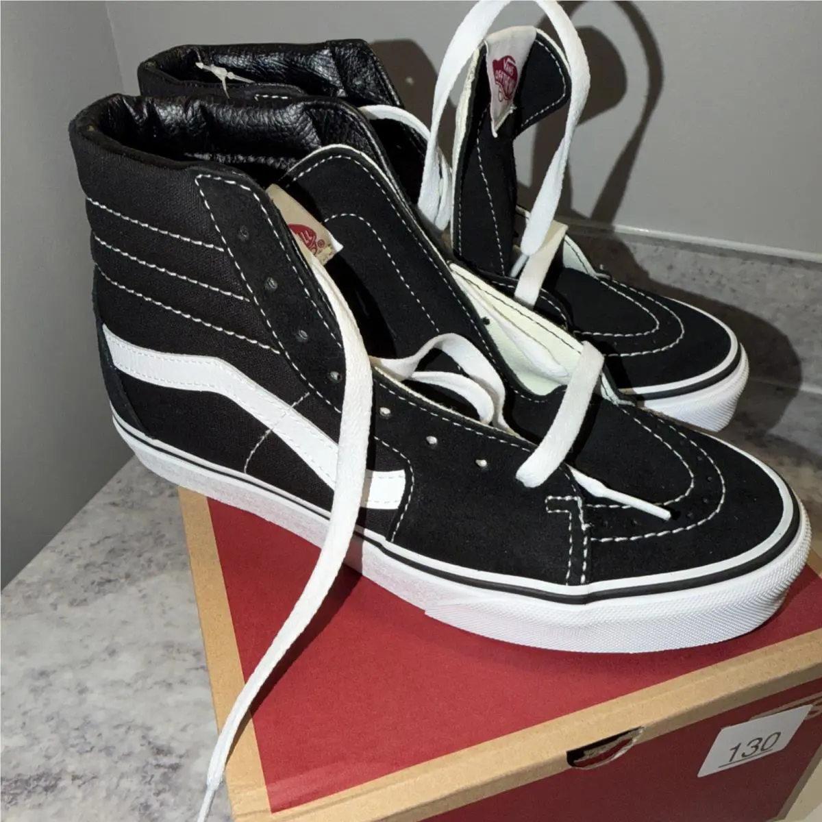 Vans Sk8-Hi Black/black/white Mens 5.5 Woman’s 7