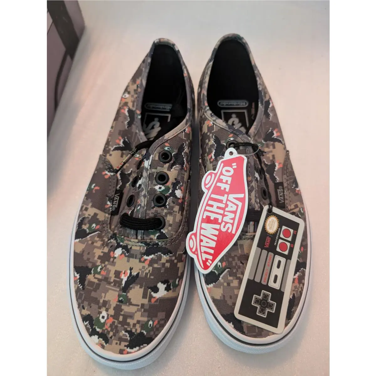 Vans x Nintendo Duck Hunt Camo Super Mario World Size 6M 7.5W