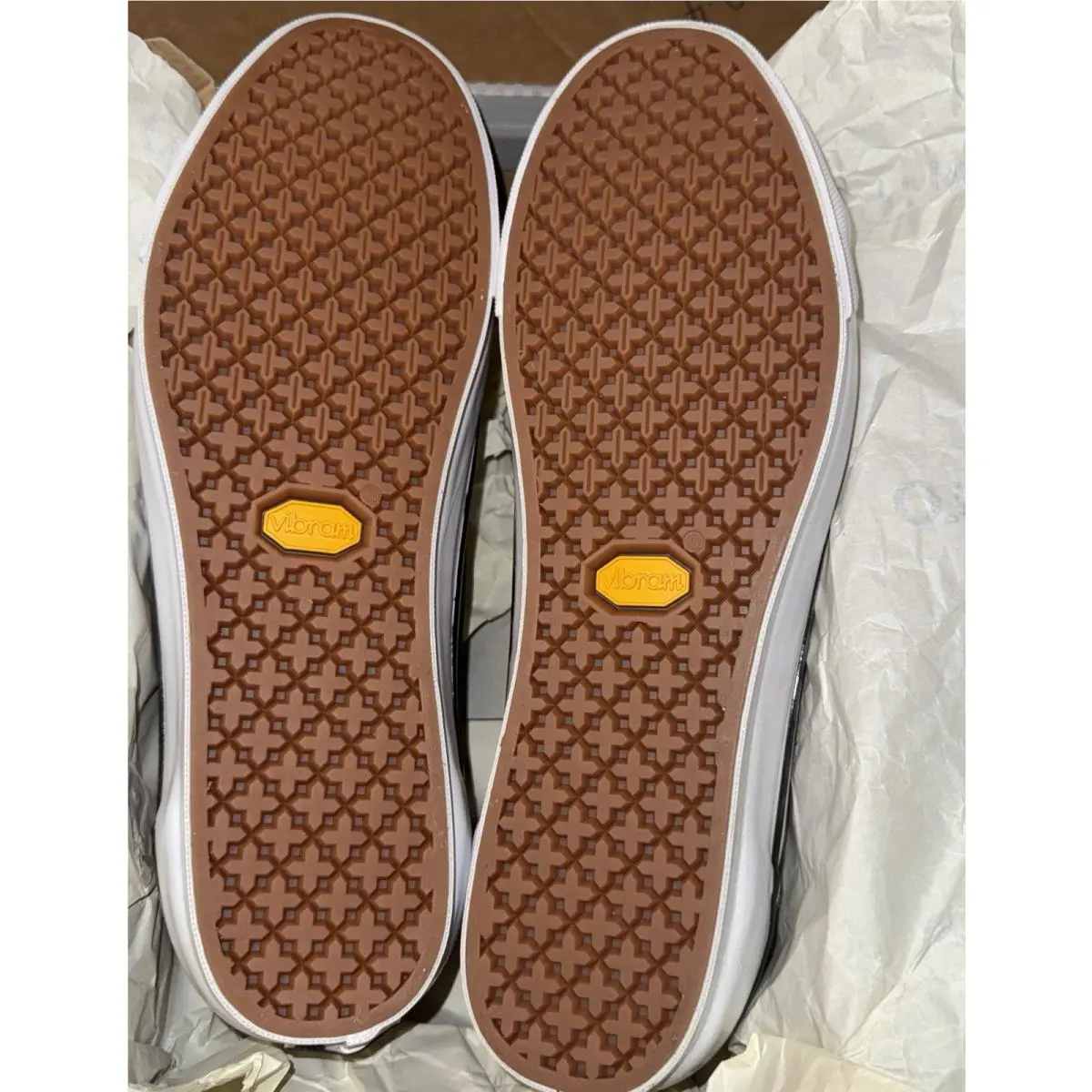 Vans shoes - Old Skool 36 Vibram - Old Skool Vibram - VN000D2GBA2 - Black/white/brown 1