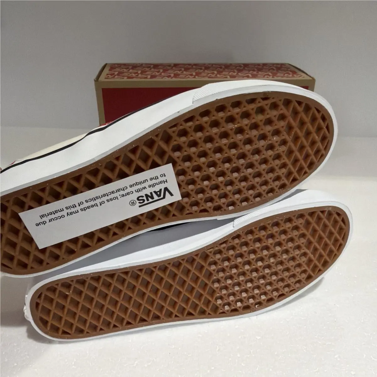 Vans shoes - VANS Slip-On - VN000D6YIZQ - Red 9