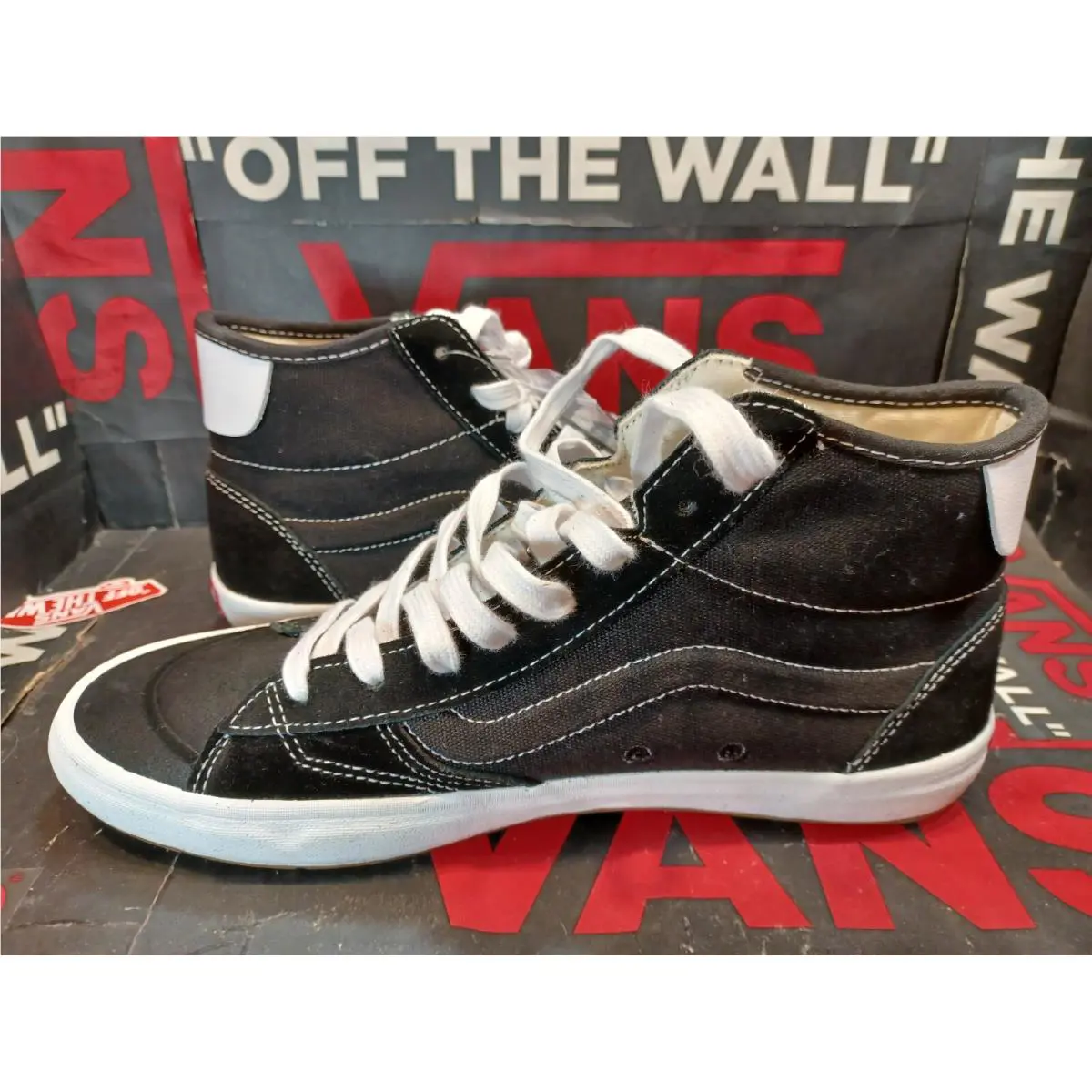 Vans shoes - VANS The Lizzie - The Lizzie - VN0A4BX1Y28 - Black/White 9