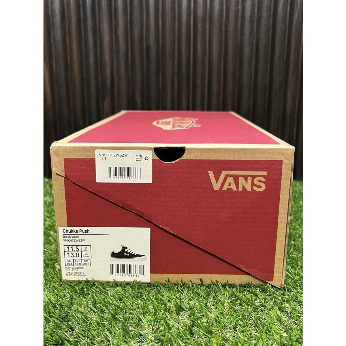 Vans shoes - VANS Chukka - Chukka - VN000CZWBZW - White 5