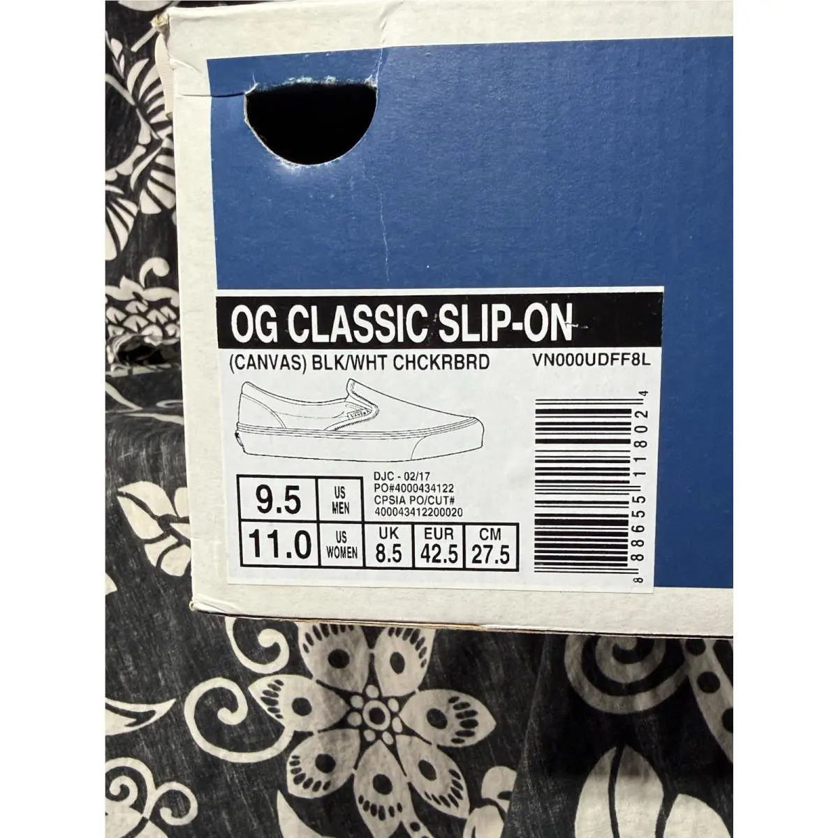 Vans shoes - OG Classic Slip-On - Classic - VN000UDFF8L - Black, White 6