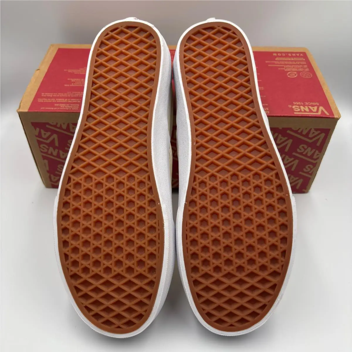 Vans shoes - Vans Classic Slip-On - Classic - Ivory 4