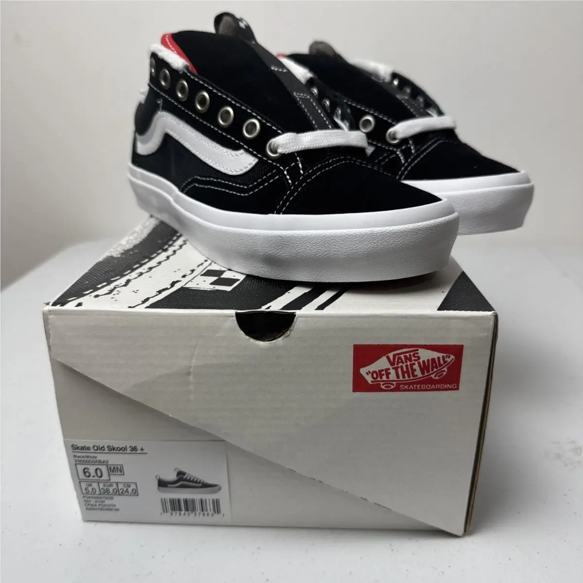 Size 6 - Vans Men’s Skate Old Skool 36+ Black/white VN000D5RBA2 W/box