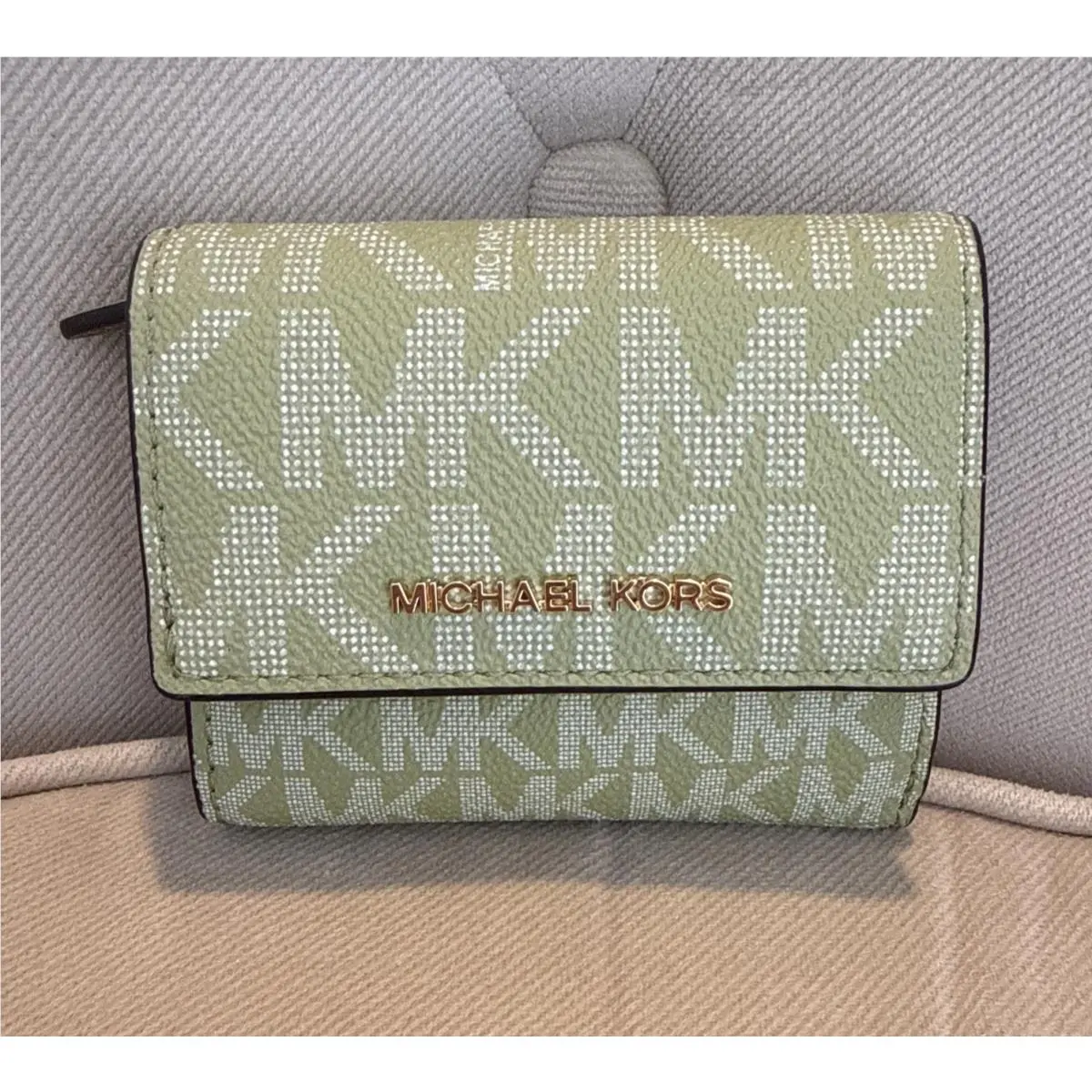 Michael Kors Jet Set Trifold Small Wallet In Light Sage Color NWT$98