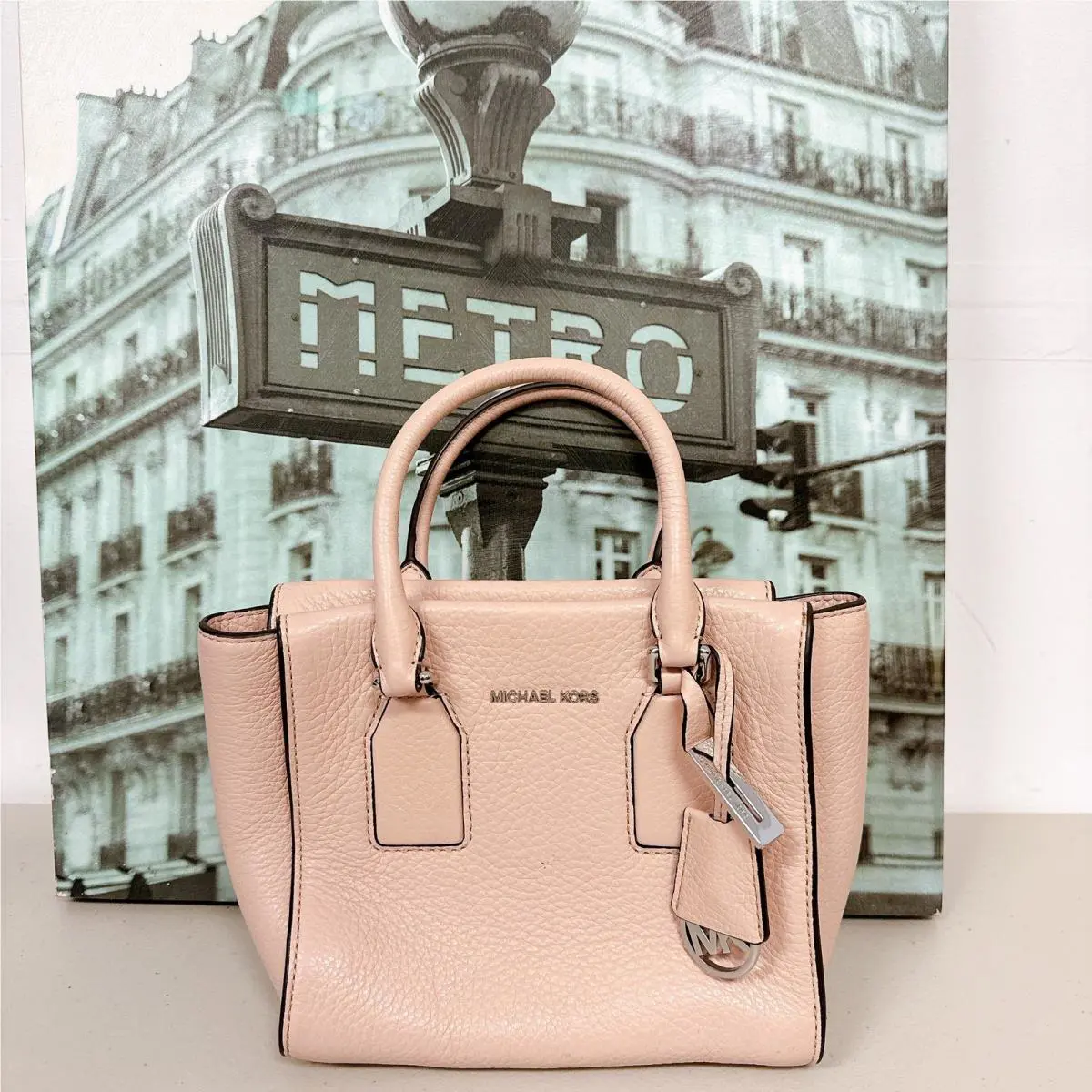 Michael Kors 30H5SEYM2L Selby Medium Top Zip Leather Messenger Bag