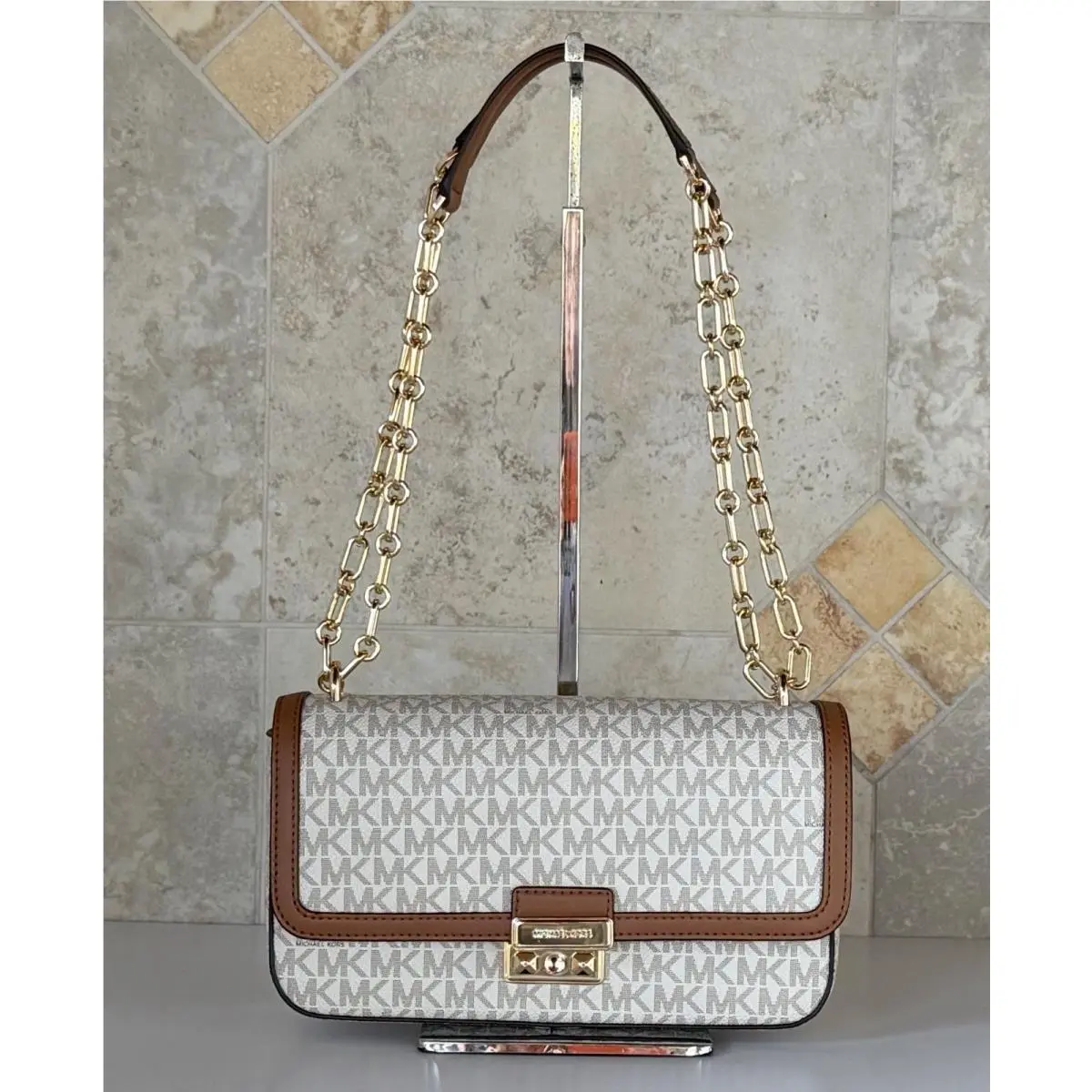 Michael Kors Tribeca Large Flap Convertible Chain Shoulder Bag MK Vanilla/acorn