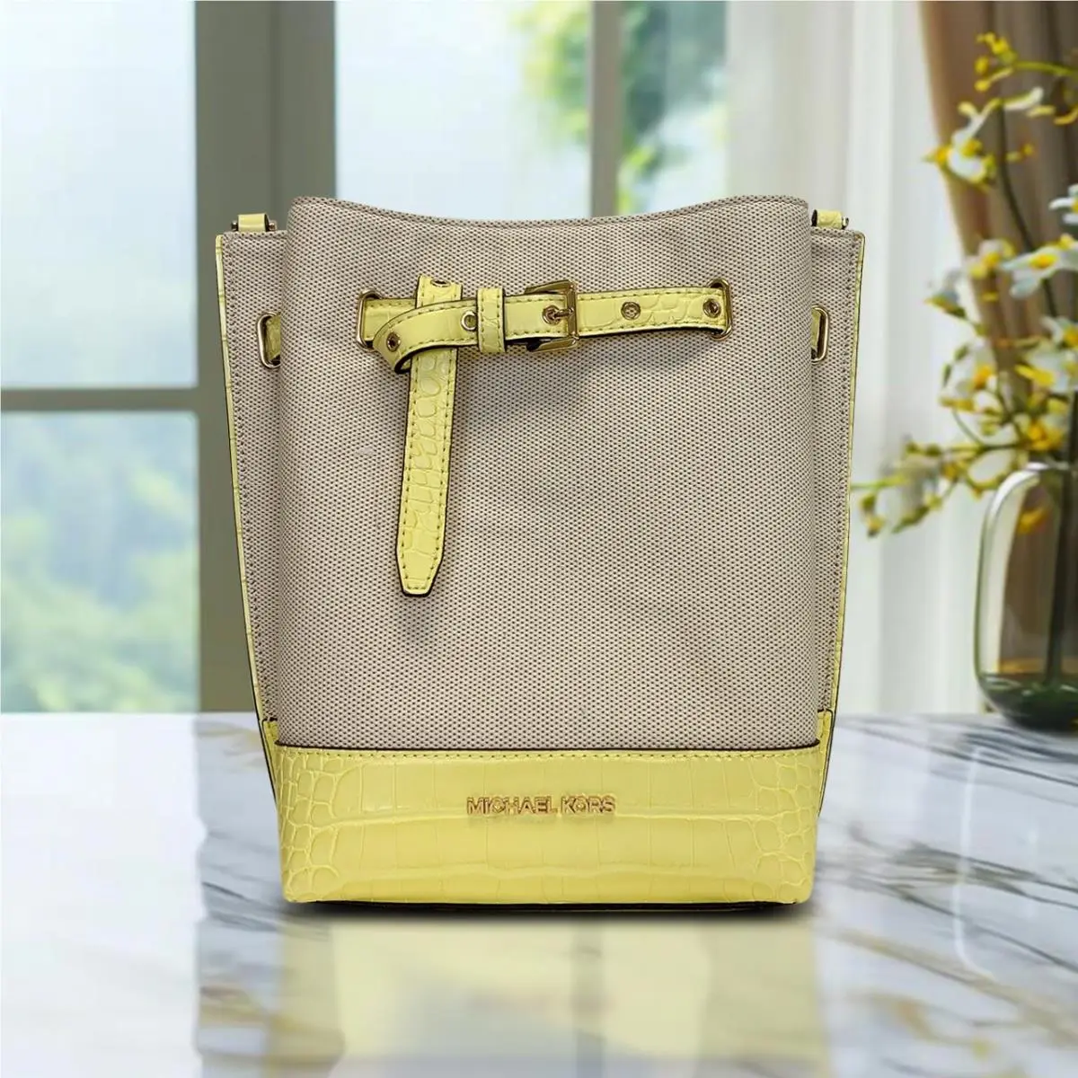 Michael Kors 35T1GU5M5C Emilia Small Buttercup Bucket Bag Messenger