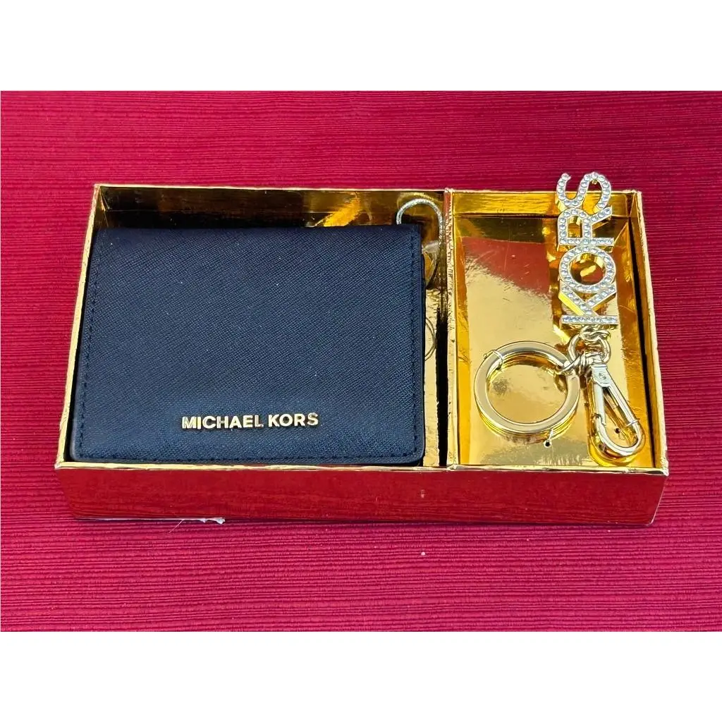 Michael Kors MK Jet Set Travel Black Wallet Gold Chain 34H6GGFE2L Tags