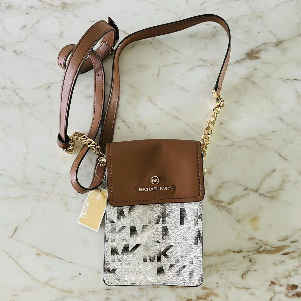 Michael Kors Jet Set Charm Vanilla Luggage Small Phone Crossbody Bag