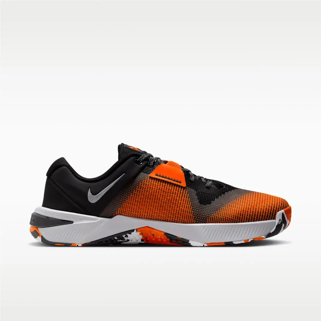 Nike shoes - Black/Safety Orange/Wolf Grey 2