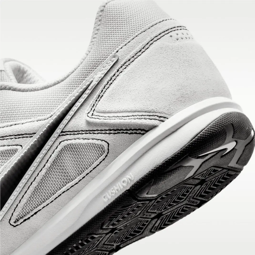 Nike shoes - Grey Fog/White/Off White/Black 7