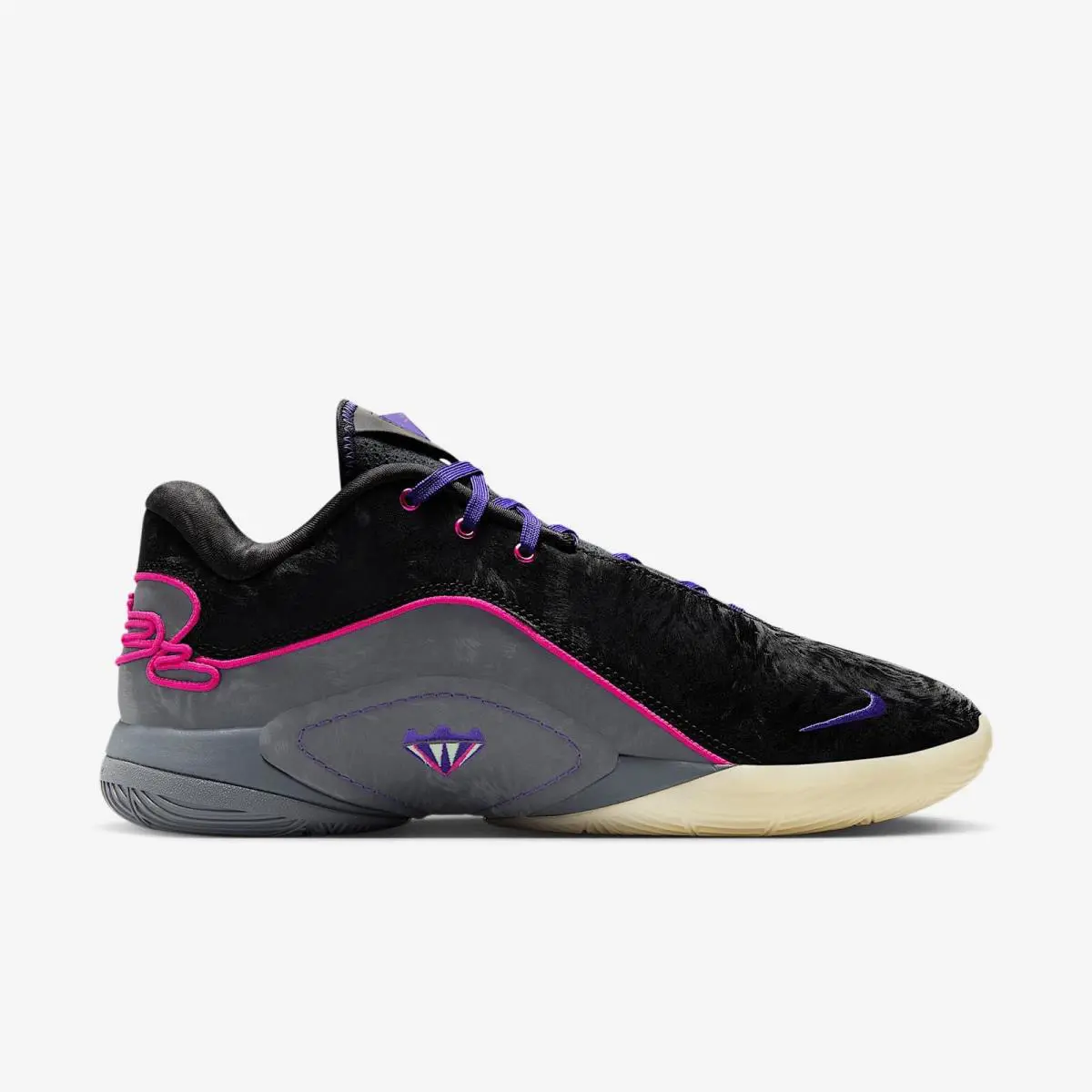 Nike shoes - Black/Dark Grey/Field Purple/Laser Fuchsia (UPC: 197859713554) 1