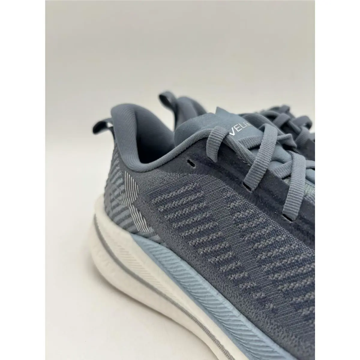 Under Armour shoes - Under Armour Veloce - Veloce - 6000007-006 - Gray 1