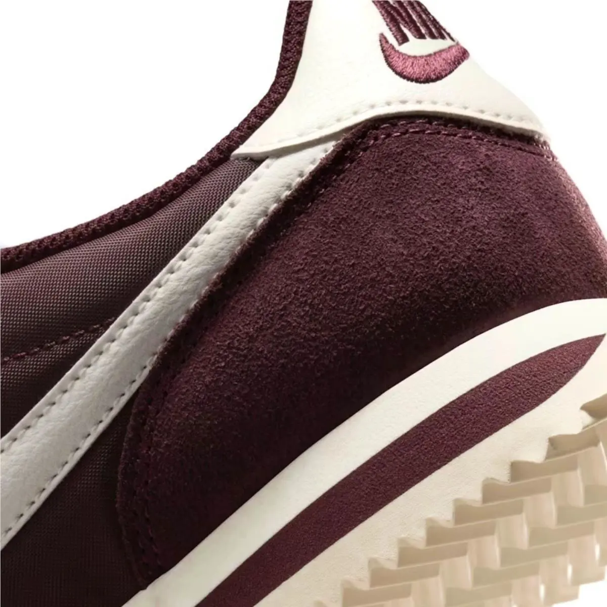 Nike shoes - Nike - Red, Manufacturer: Burgundy Crush/Sail 20