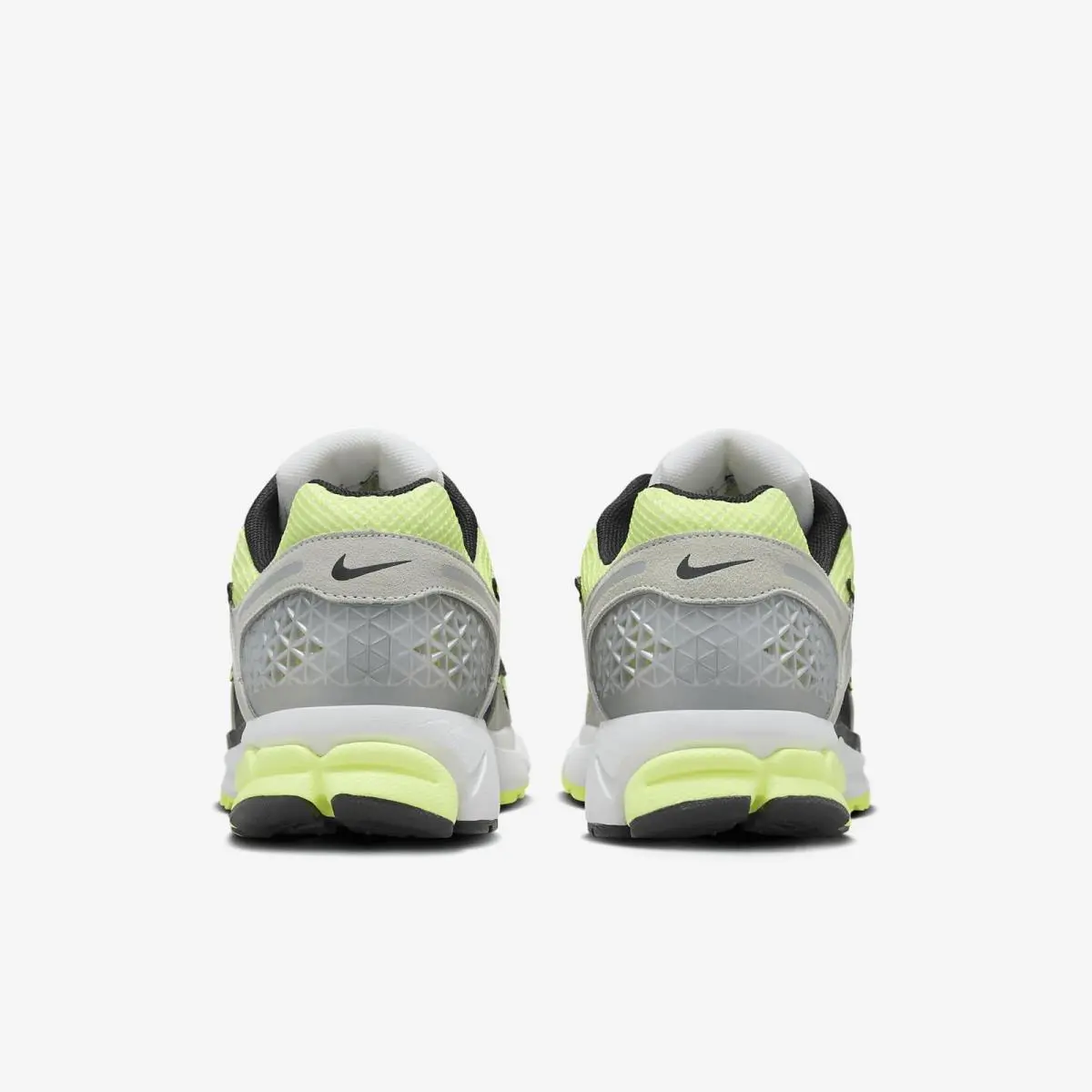 Nike shoes - Volt/White/Metallic Platinum/Black (UPC: 197598850473) 4