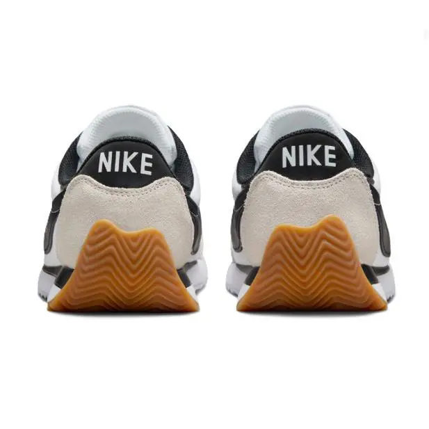 Nike shoes - White/Black/Gum 4