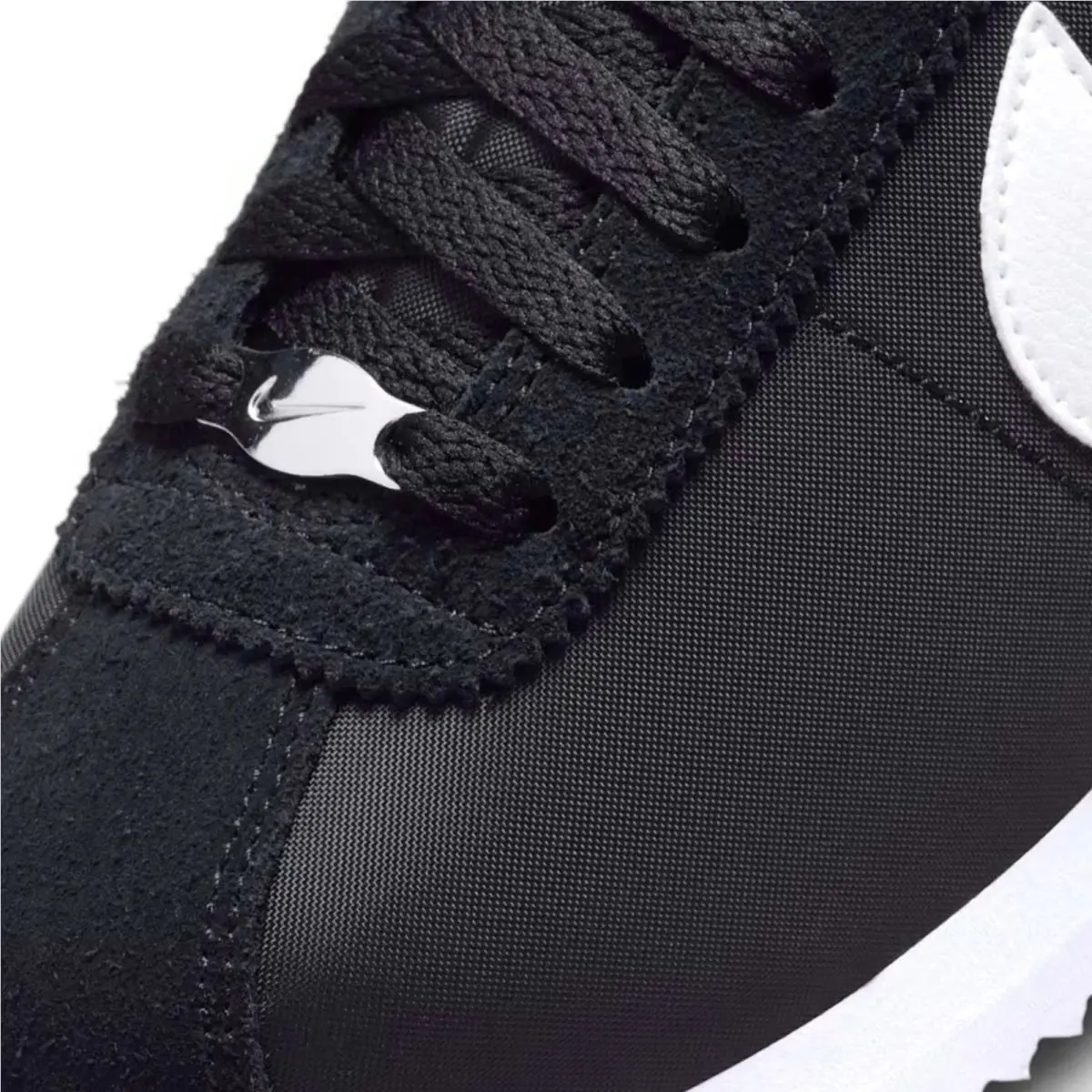 Nike shoes - Nike - Black, Manufacturer: Black/White 31