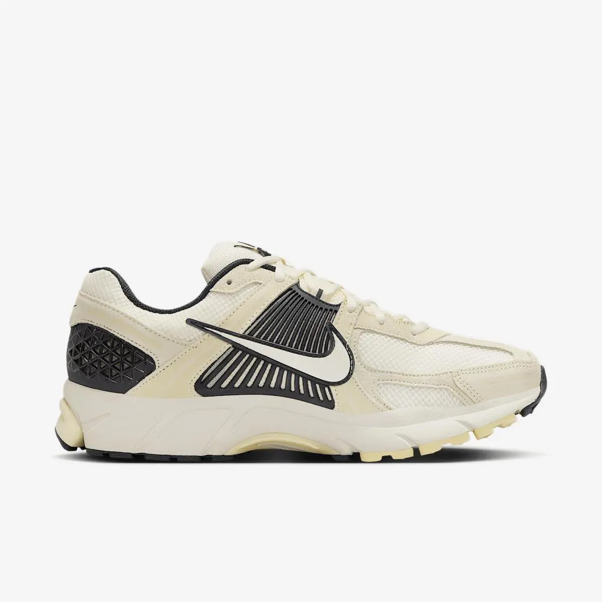 Nike shoes - Alabaster/Pale Ivory/Black/White (UPC: 197863333755) 1