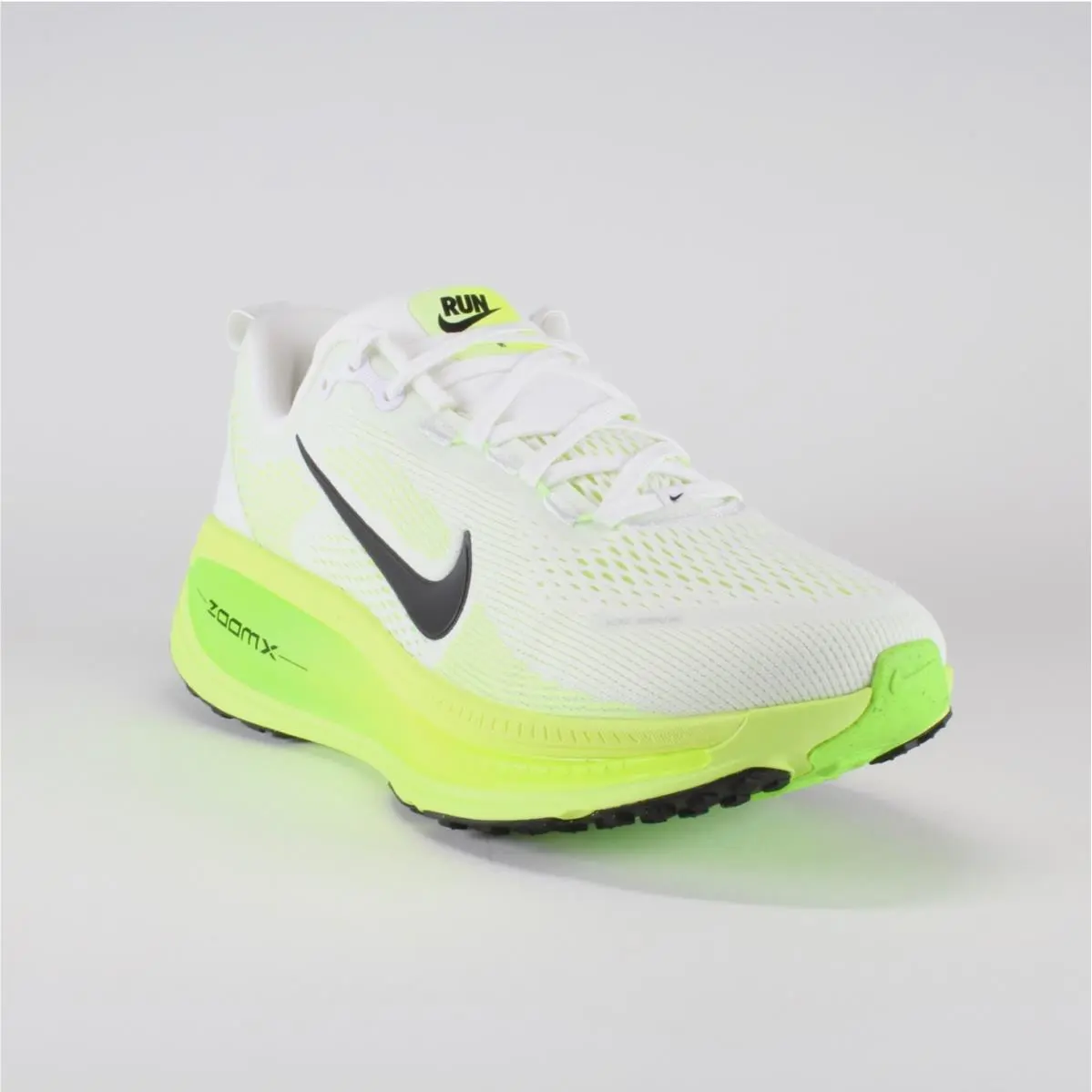 Nike shoes - Nike Vomero 18 - Vomero - White 0