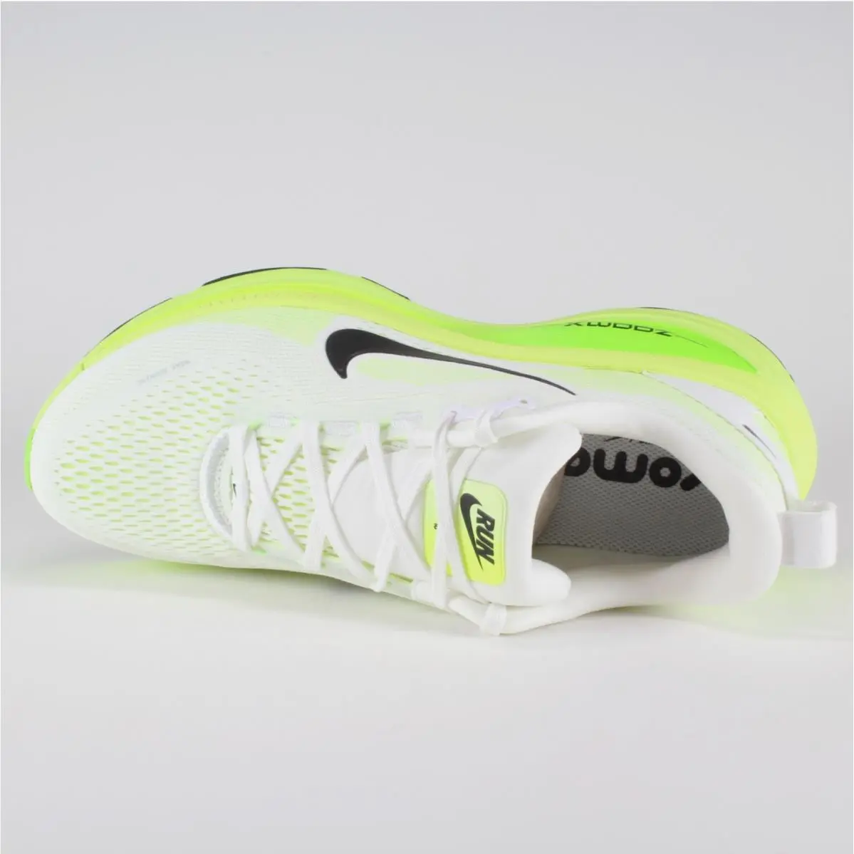 Nike shoes - Nike Vomero 18 - Vomero - White 22