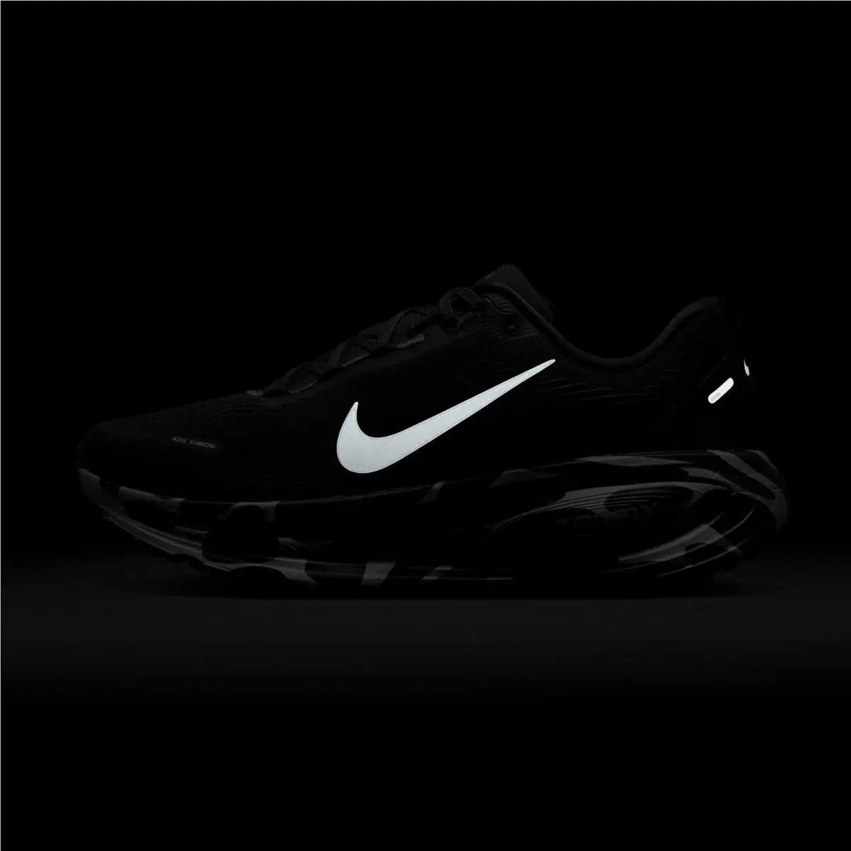 Nike shoes - Vomero 18 - Vomero - IM6010-060 - Silver 11