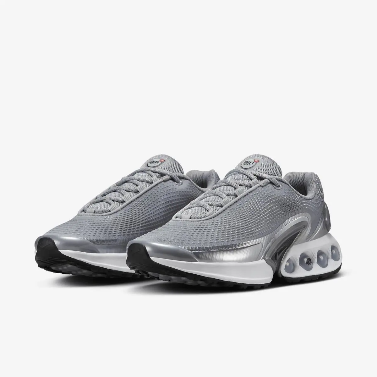 Nike shoes - Silver/White/Black/Metallic Silver (UPC: 197598784297) 3
