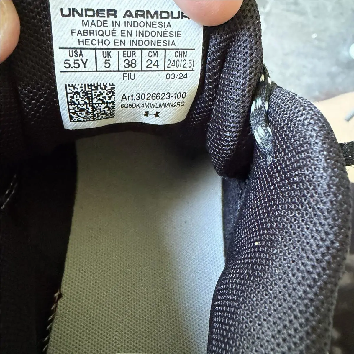 Under Armour shoes - Black 4