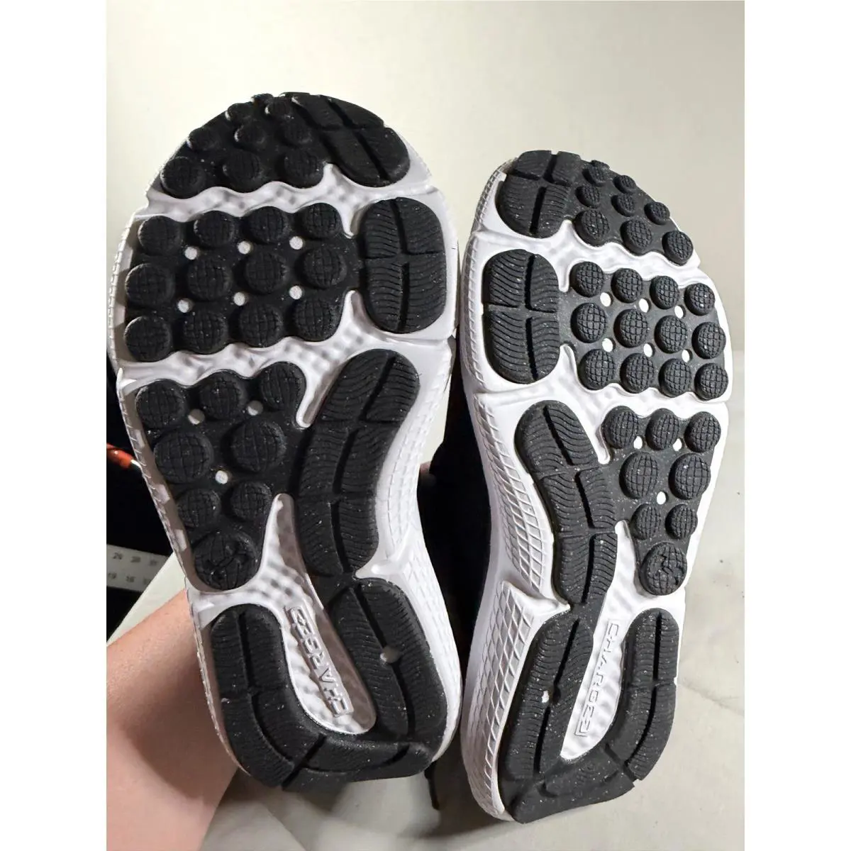 Under Armour shoes - Under Armour Charged Assert 10 - Black 0