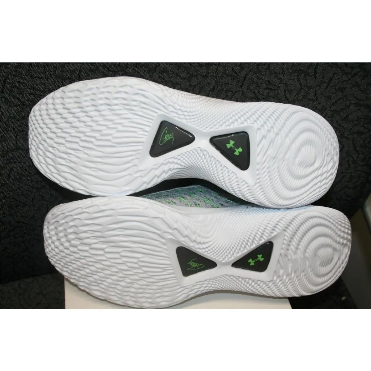 Under Armour shoes - Curry 9 Trash Talk - Curry Trash Talk - 3024248-102 - Silver/Gray/Green/Black 6